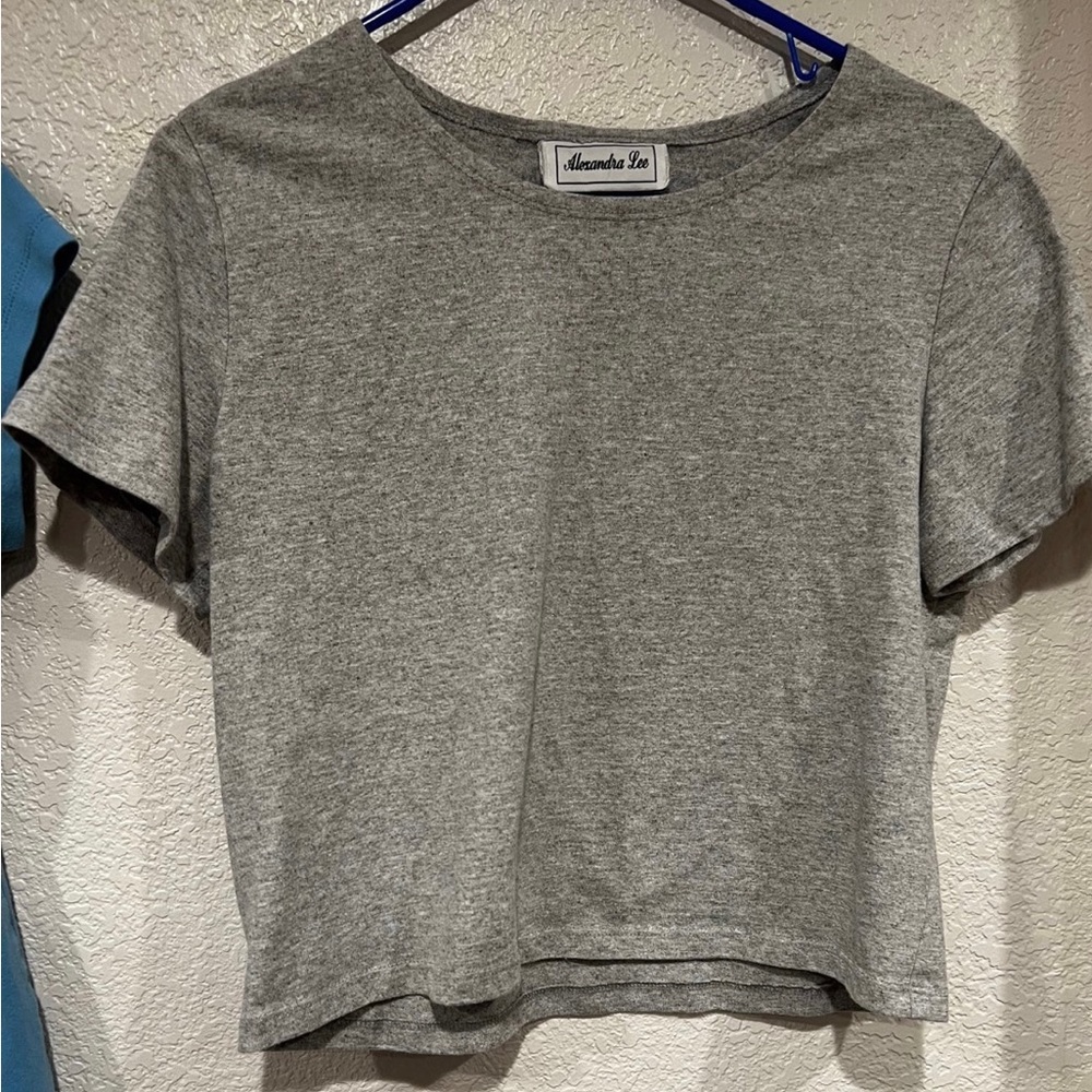 Grey top